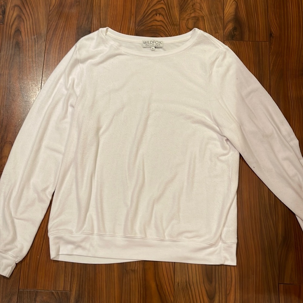 WILDFOX COMFY SWEATSHIRT